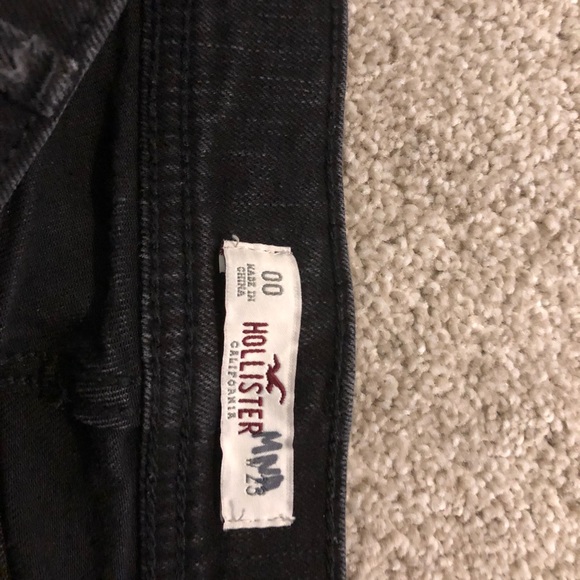 Black jean shorts - Picture 3 of 3